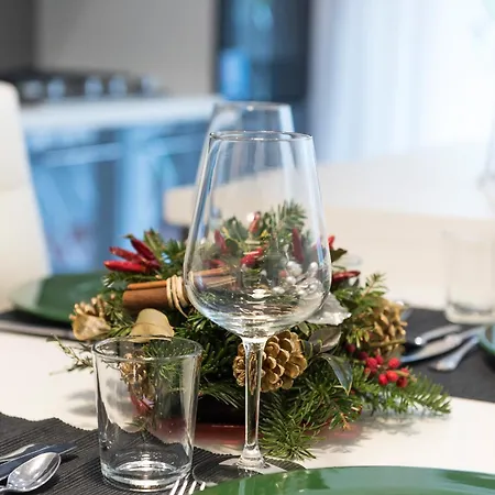 Boba's House, Apartment