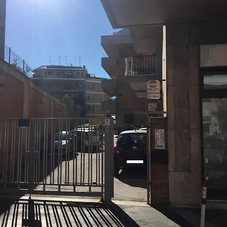 Boba's House, Rome